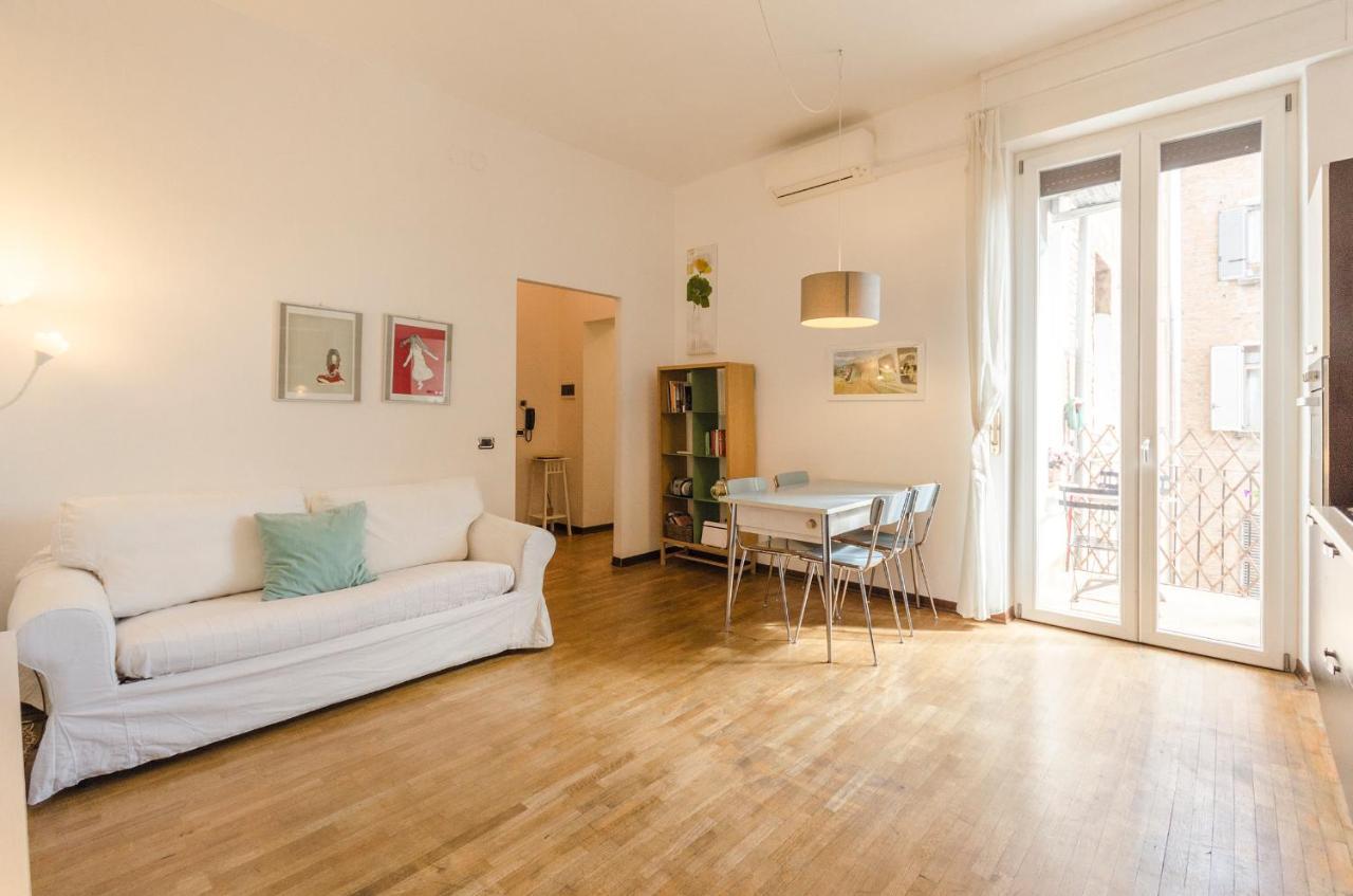 Inner Bo, Terrazzino Vista Tetti In Centro Storico Bologna Eksteriør bilde
